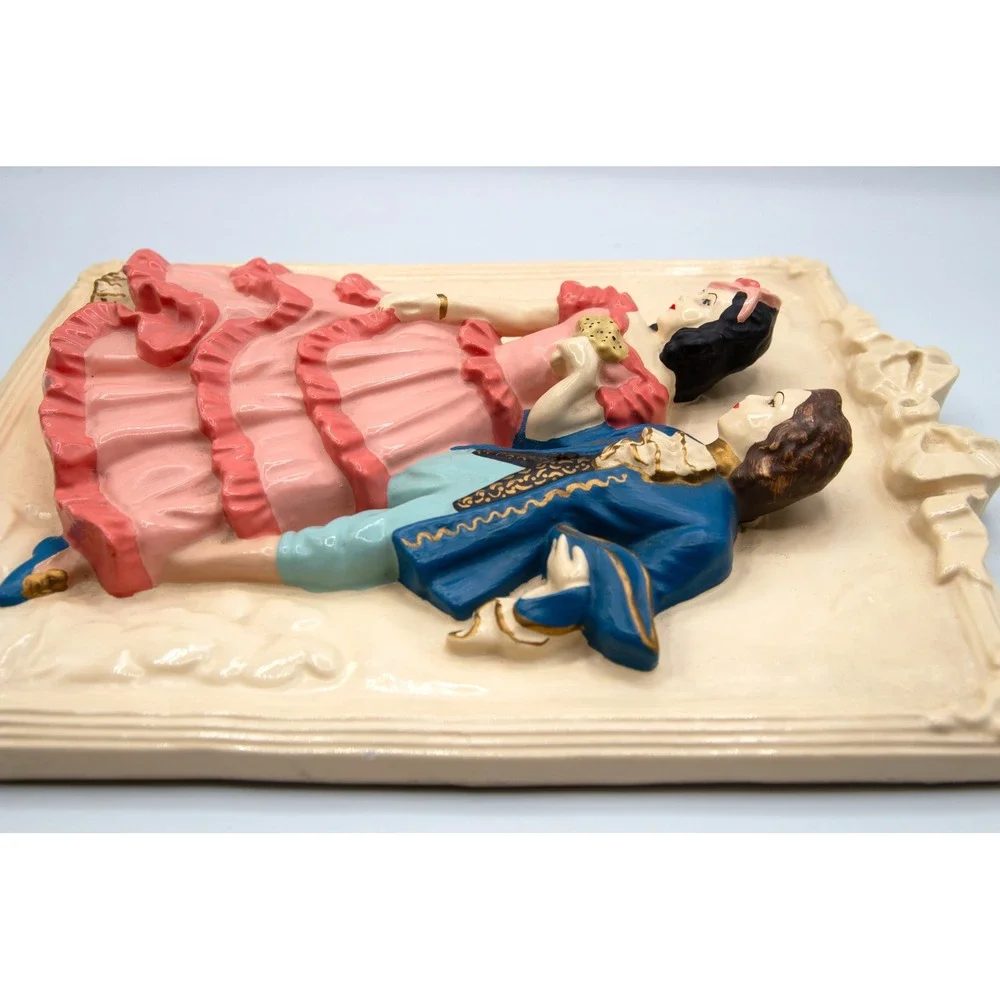 Vintage 3D Relief Wall Plaque Colonial Victorian Couple Chalkware 11x8.5‎